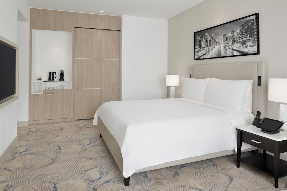 JW Marriott Hotel Marina 13