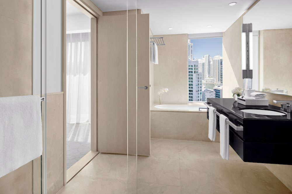 JW Marriott Hotel Marina 17