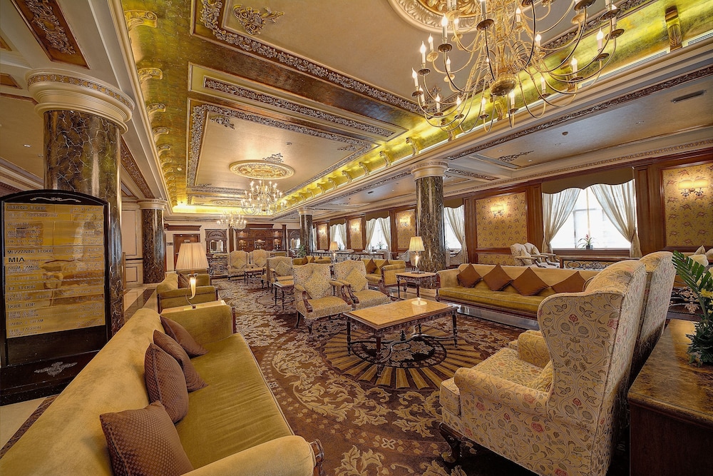 Royal Ascot Hotel 12