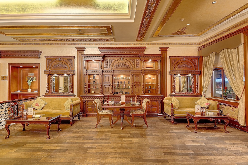 Royal Ascot Hotel 6