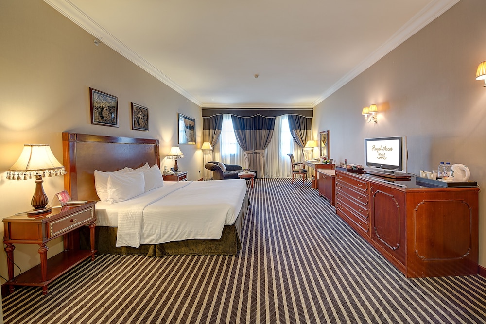 Royal Ascot Hotel 20