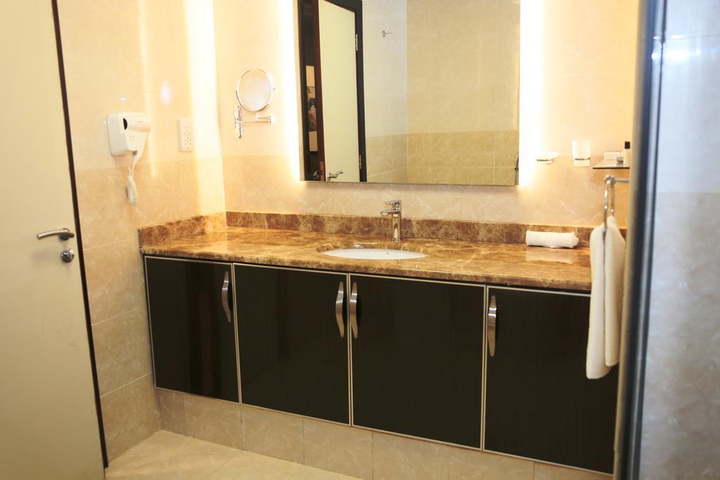 Sitara Hotel Apartment 22