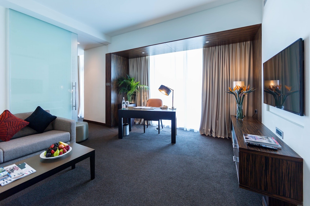 voco Bonnington Dubai 6