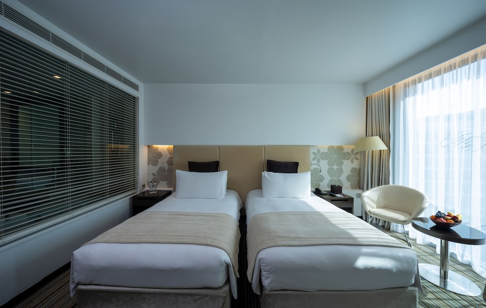 Crowne Plaza Abu Dhabi - Yas Island 17