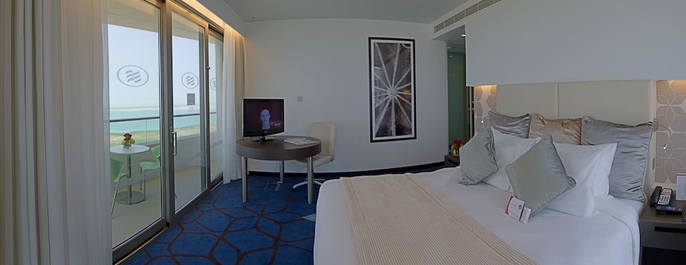 Crowne Plaza Abu Dhabi - Yas Island 24