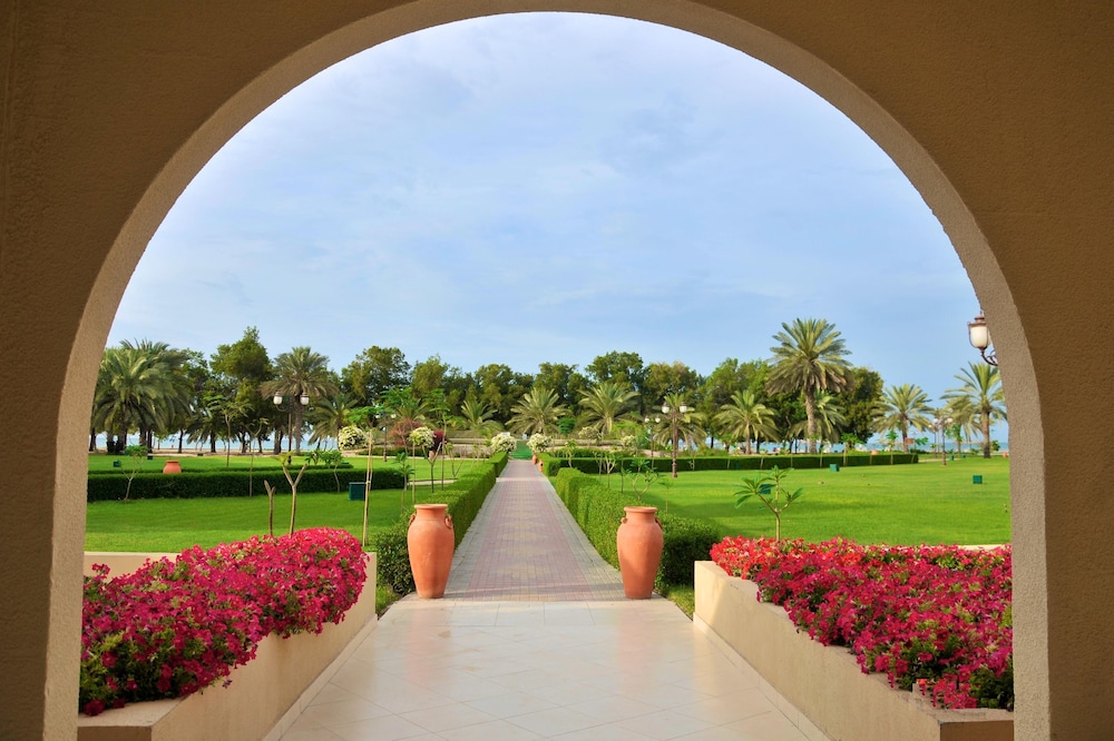 Dhafra Beach Hotel 1