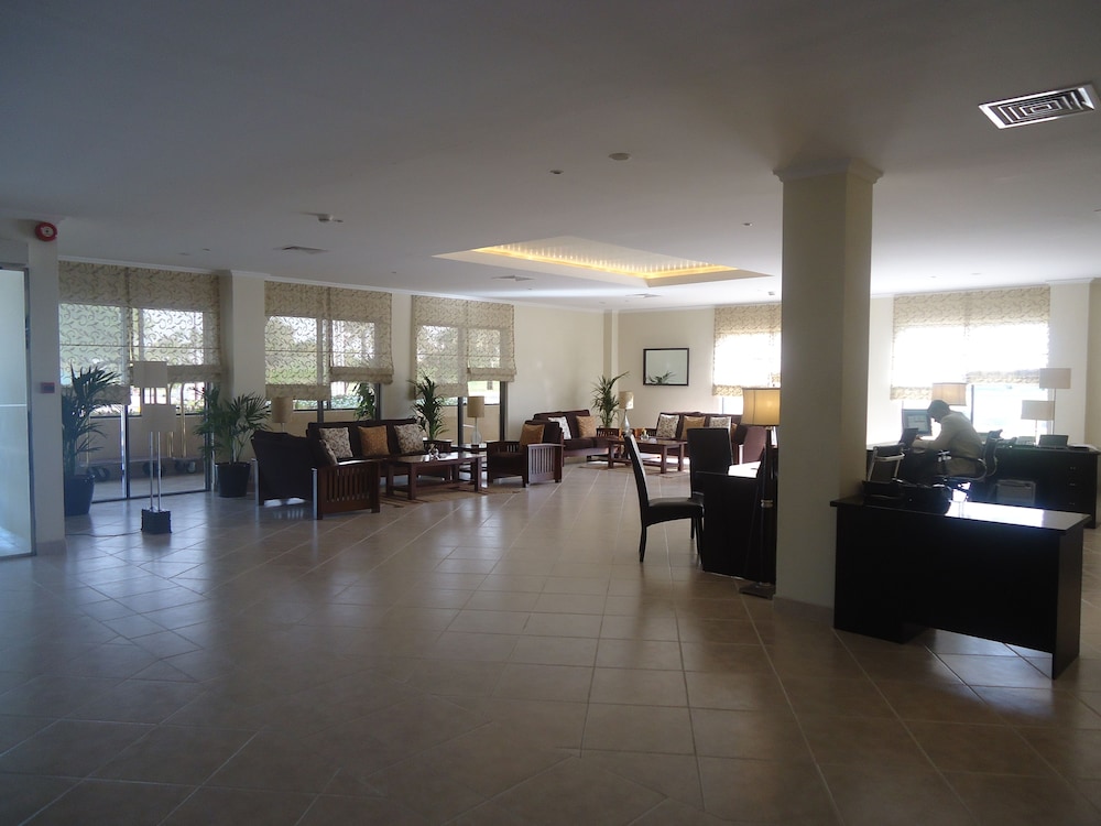 Dhafra Beach Hotel 2