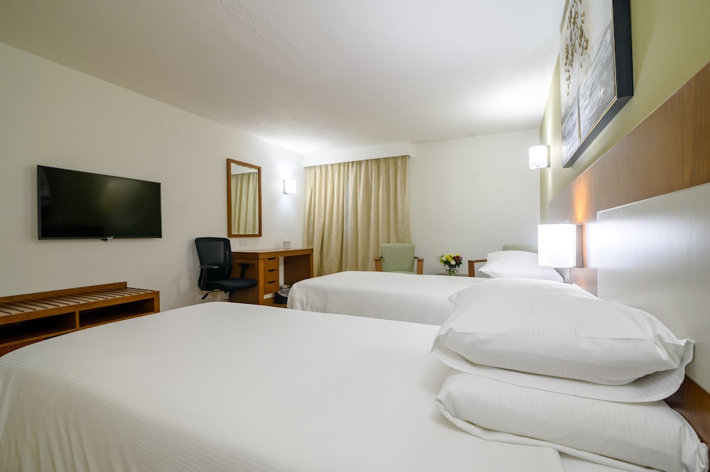 Dhafra Beach Hotel 8
