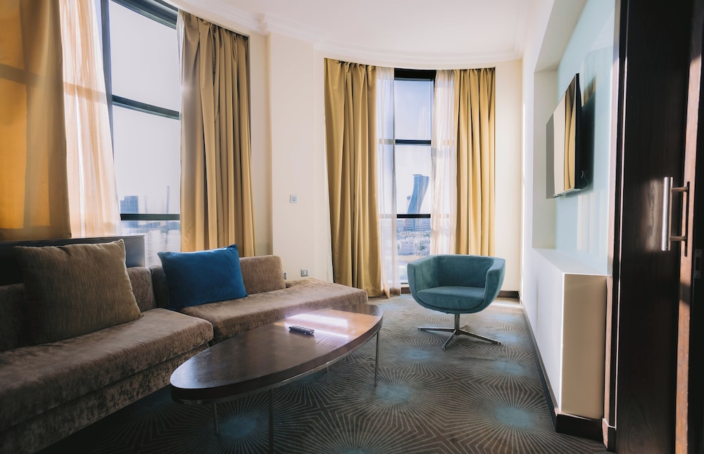 Holiday Inn Abu Dhabi 7