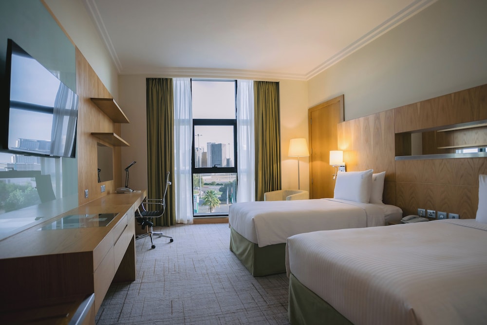 Holiday Inn Abu Dhabi 14