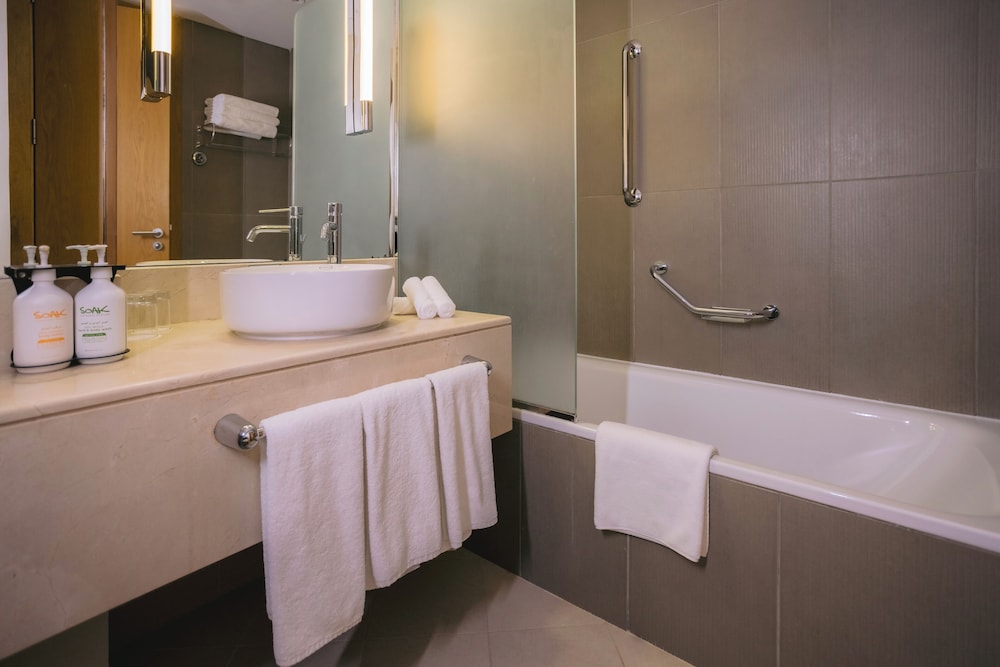 Holiday Inn Abu Dhabi 21