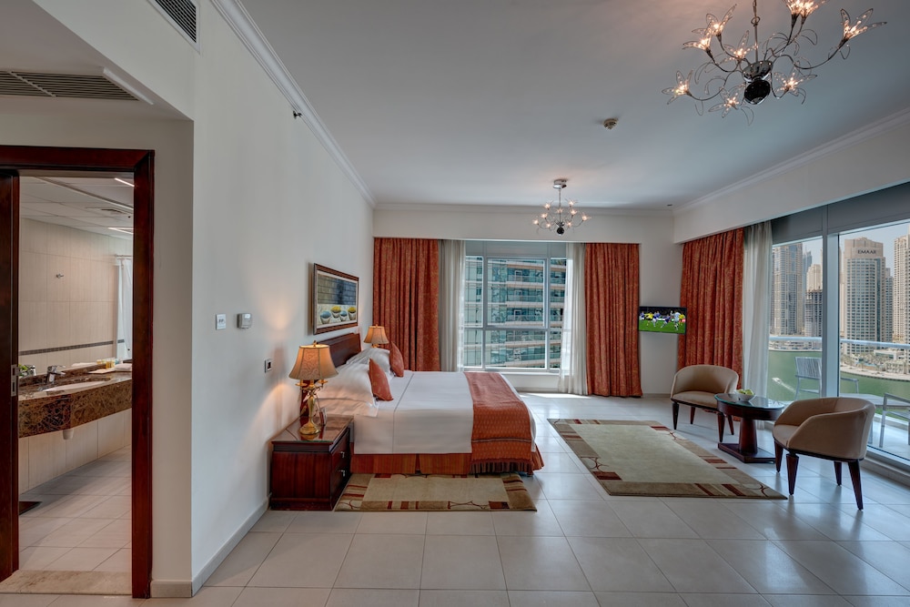 Marina Hotel Apartments 12