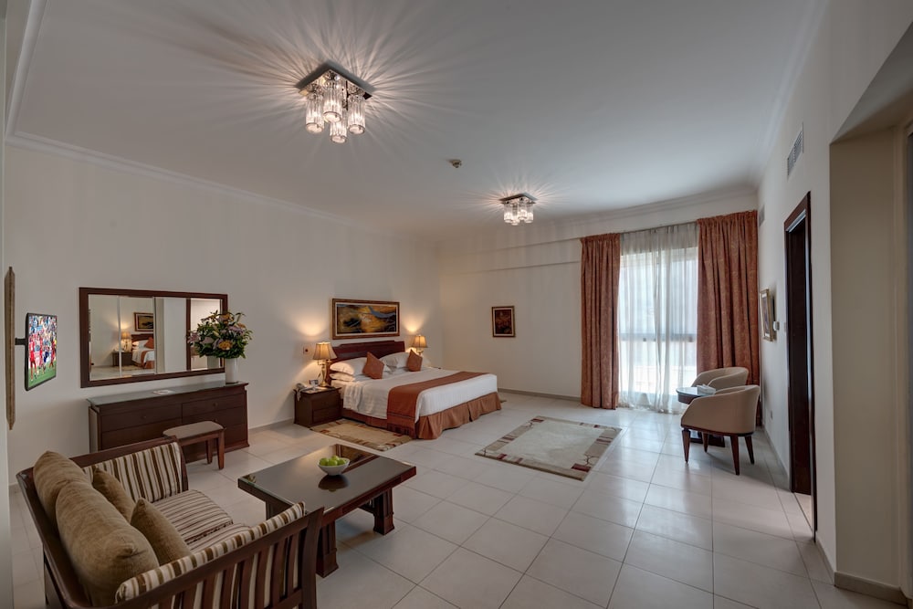 Marina Hotel Apartments 22