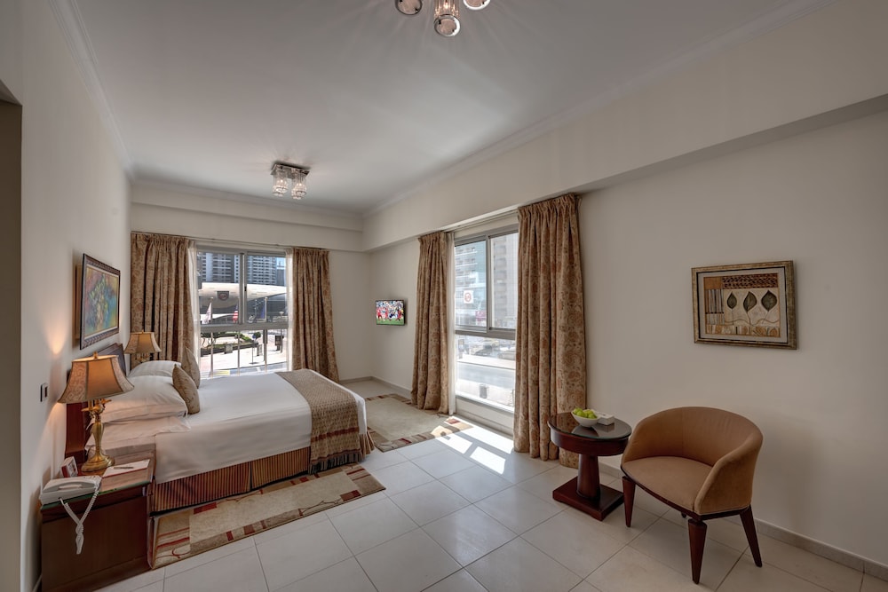 Marina Hotel Apartments 20