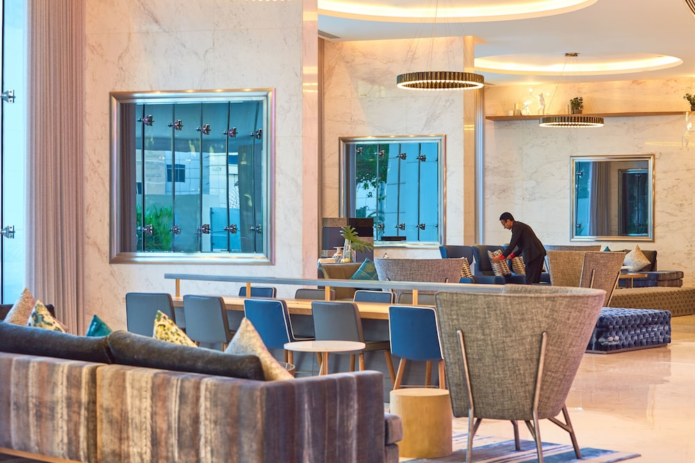 Media One Hotel 10
