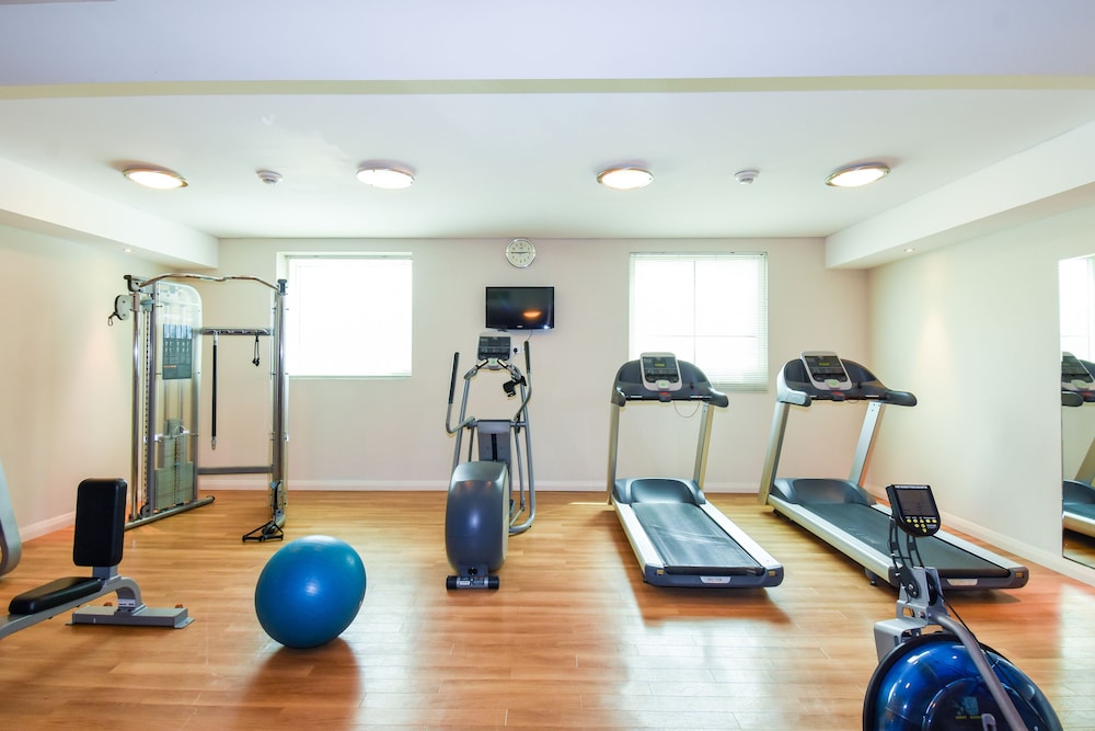 Premier Inn Dubai Investments Park 18
