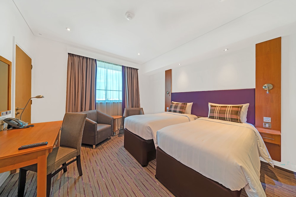 Premier Inn Dubai Investments Park 8