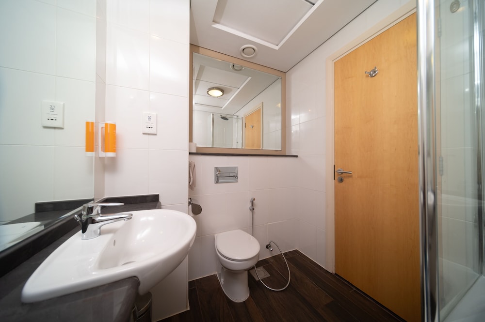 Premier Inn Dubai Investments Park 11