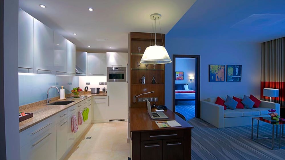 Staybridge Suites Abu Dhabi - Yas Island 6