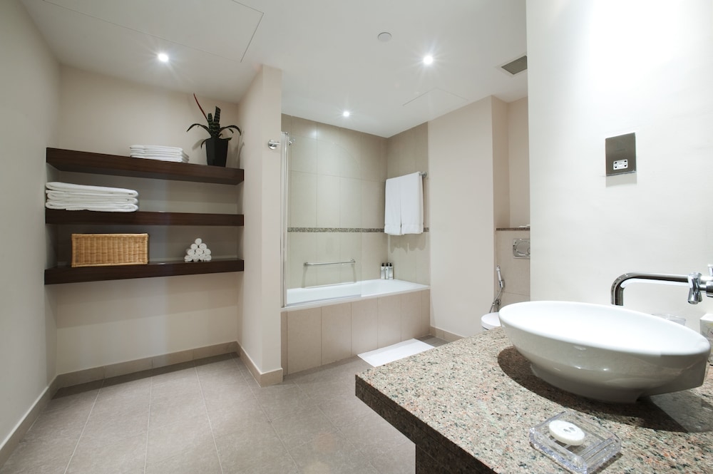 Staybridge Suites Abu Dhabi - Yas Island 19