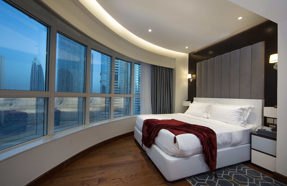 Number One Tower Suites 22