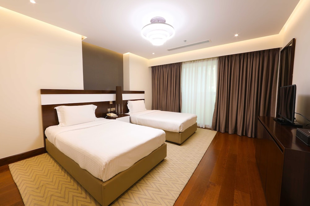 Number One Tower Suites 13