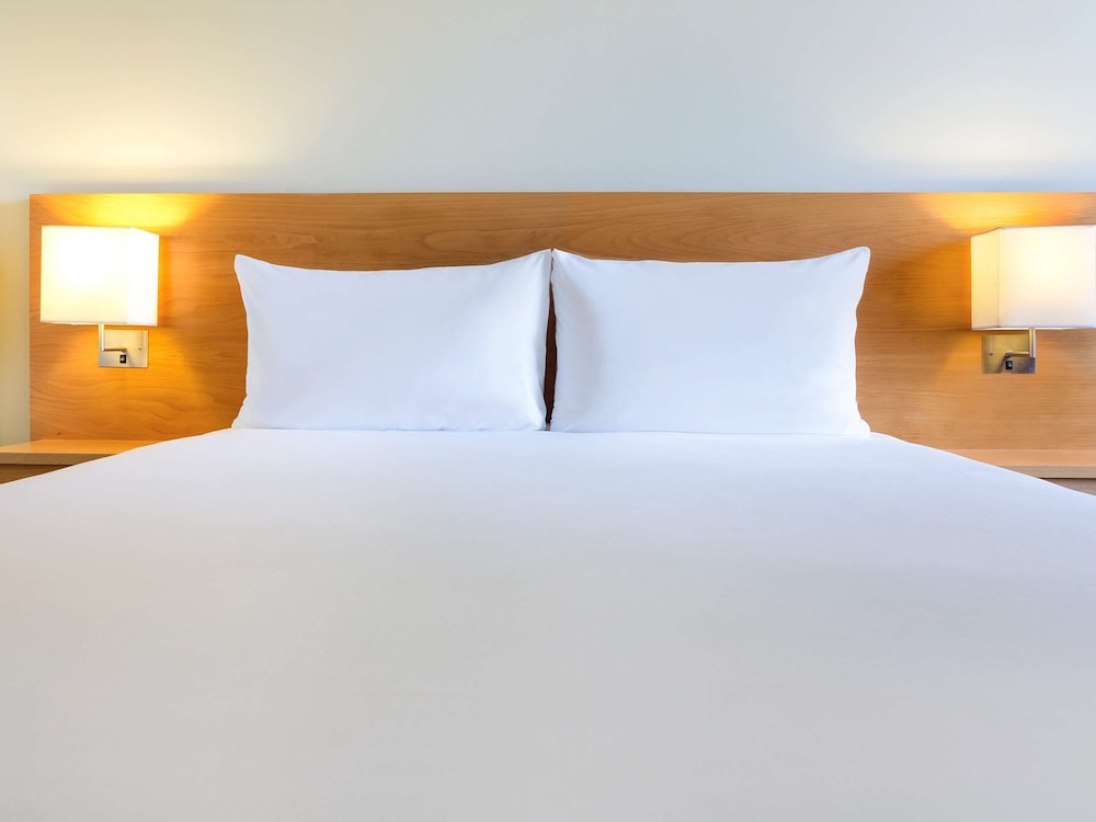 ibis Dubai Al Rigga Hotel 8