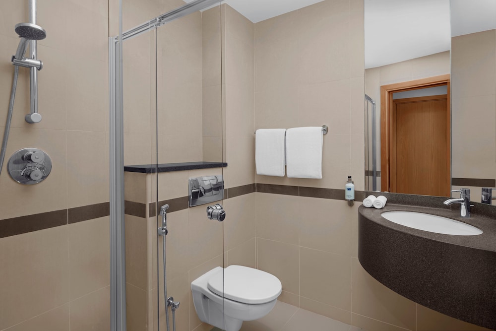 Holiday Inn Express Dubai Airport 14