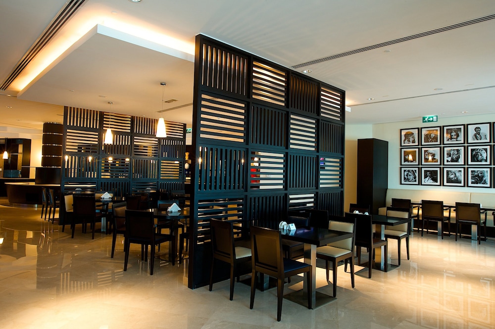 Holiday Inn Express Dubai Airport 20