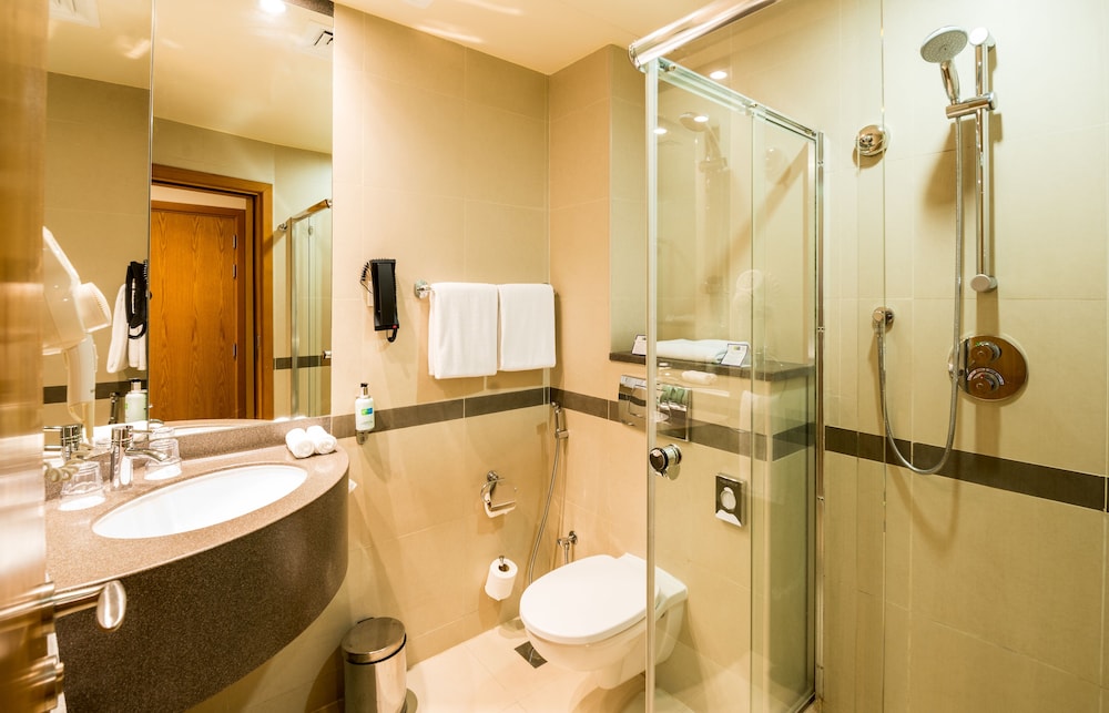 Holiday Inn Express Dubai Airport 13