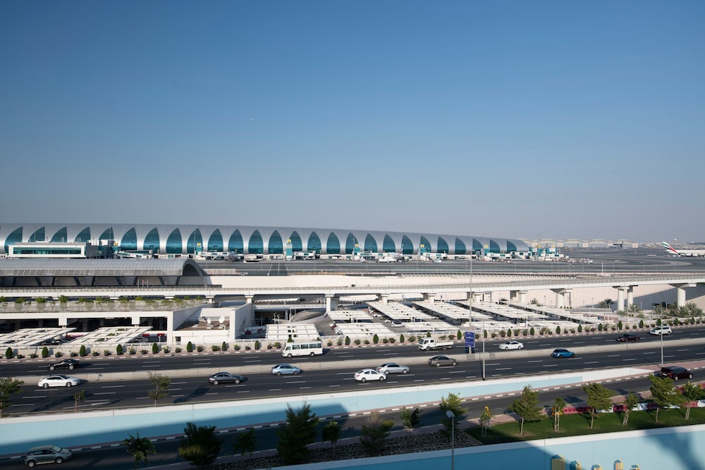 Holiday Inn Express Dubai Airport 18