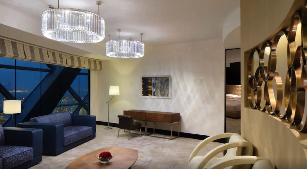 Andaz Capital Gate Abu Dhabi 8