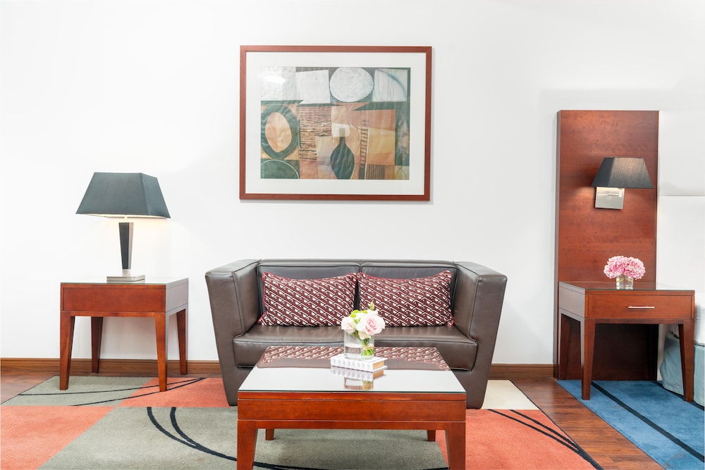 Golden Sands Hotel & Residences 23