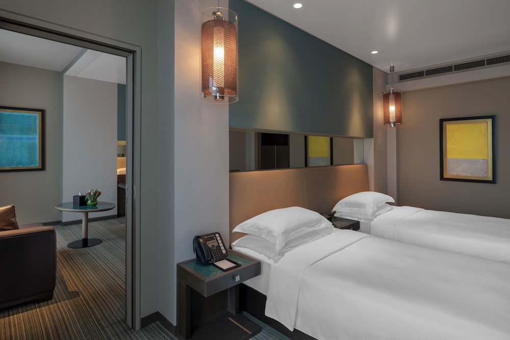 Park Rotana 16