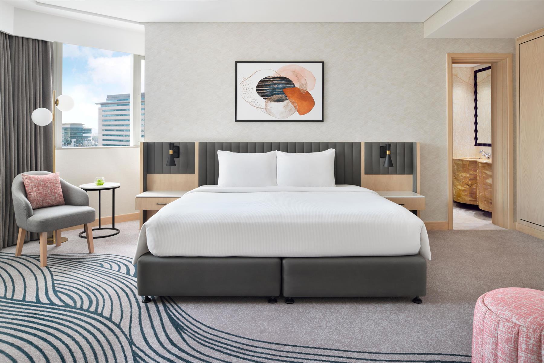 Crowne Plaza Dubai Jumeirah 9