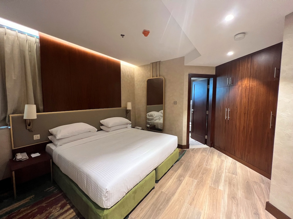 City Seasons Suites 17