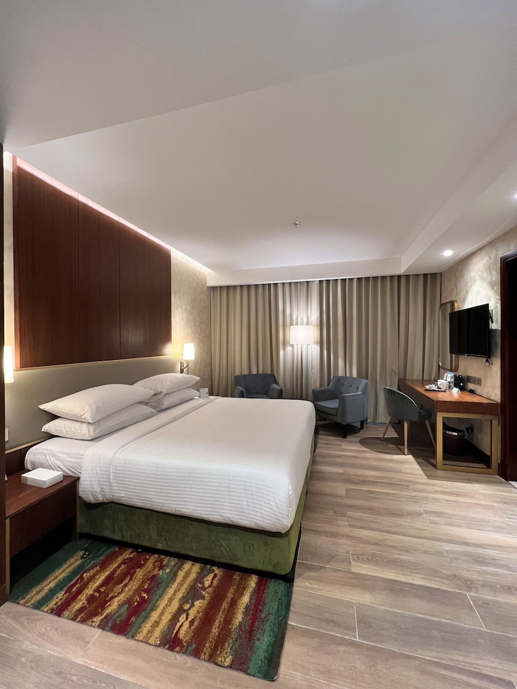 City Seasons Suites 13