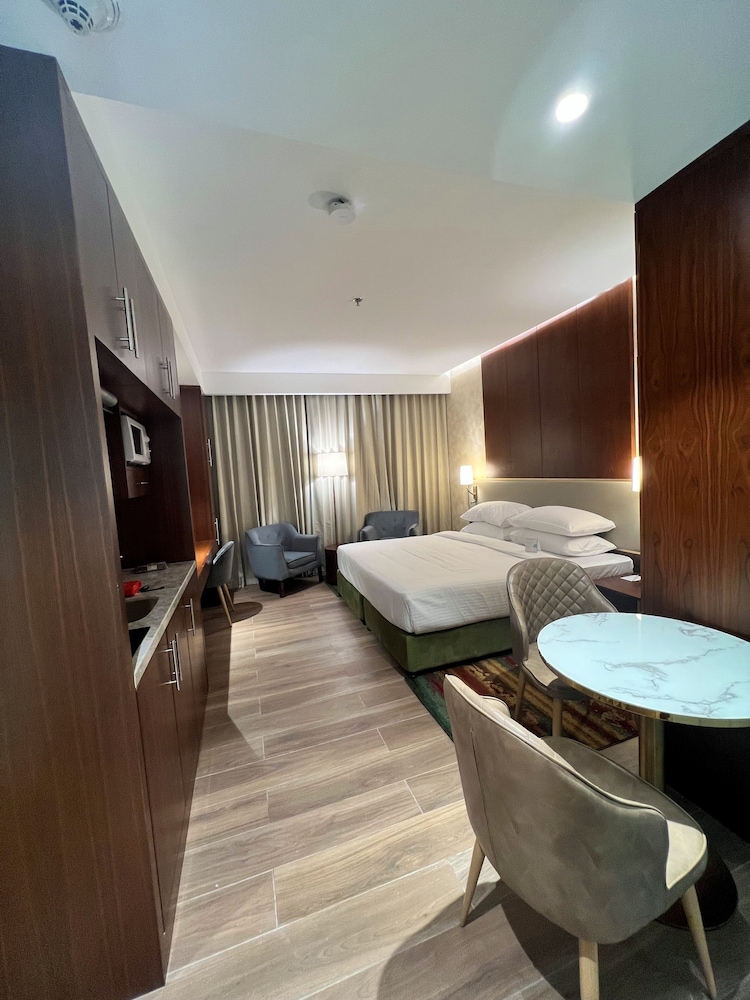 City Seasons Suites 22