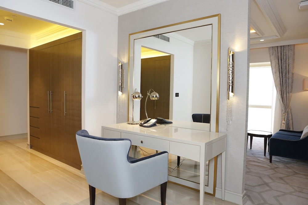 The Tower Plaza Hotel Dubai 21