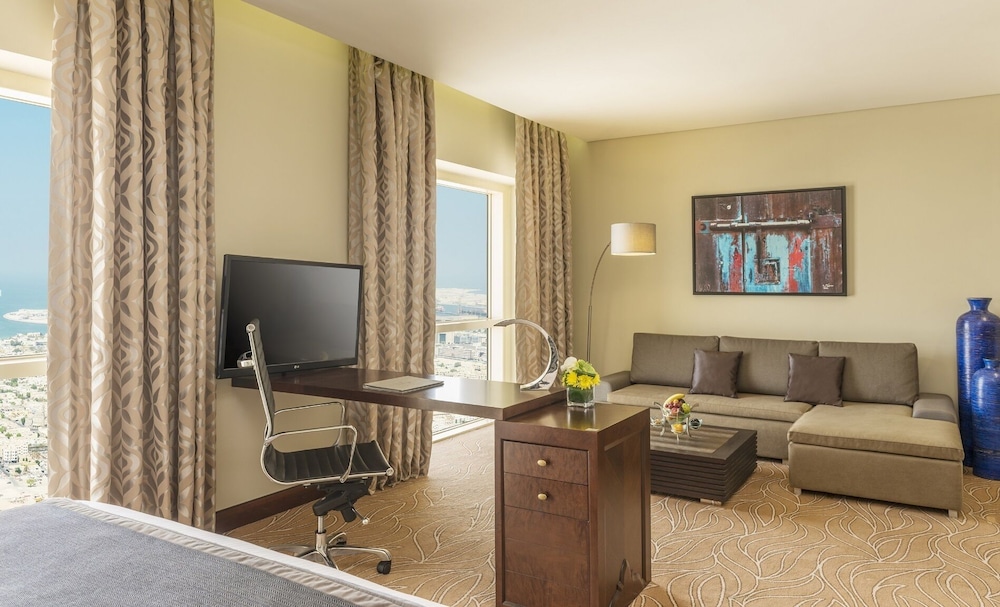 The Tower Plaza Hotel Dubai 17