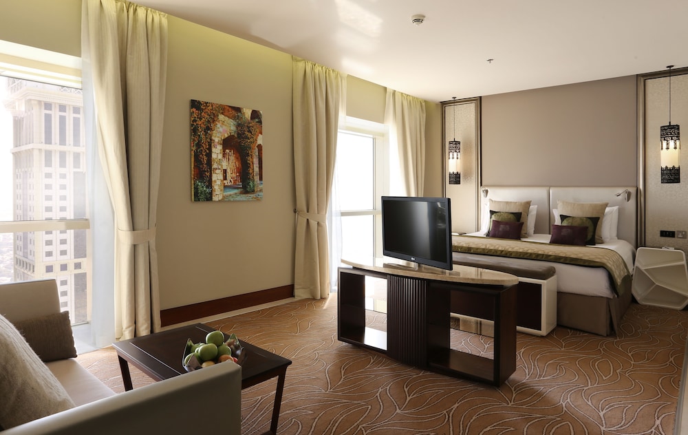 The Tower Plaza Hotel Dubai 9