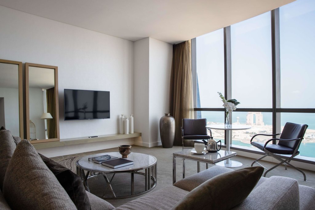 Jumeirah at Etihad Towers Hotel 3