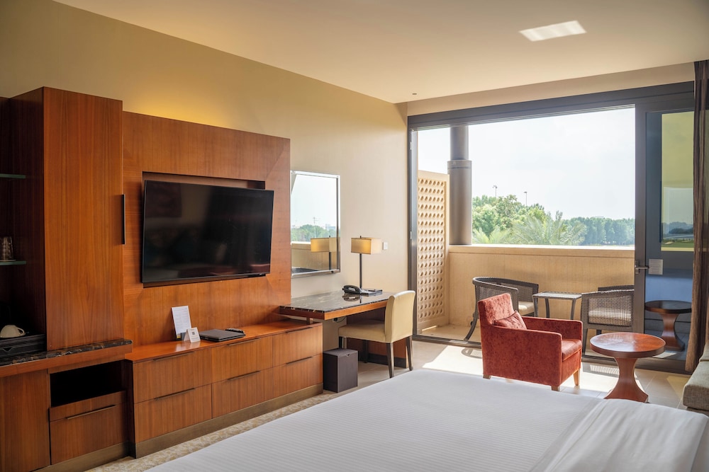 VOGO Abu Dhabi Golf Resort & Spa 23