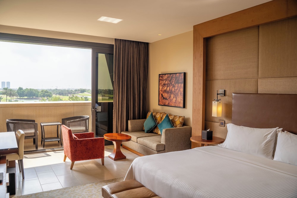 VOGO Abu Dhabi Golf Resort & Spa 12