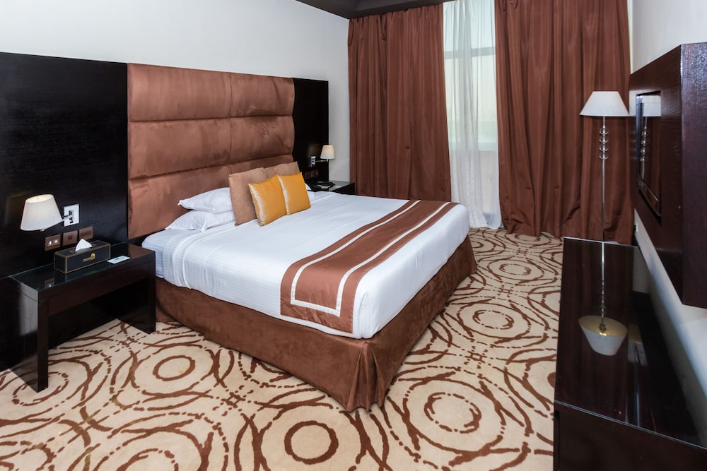 Sunday Mangrove Corniche Hotel, Ras Al Khaimah 13