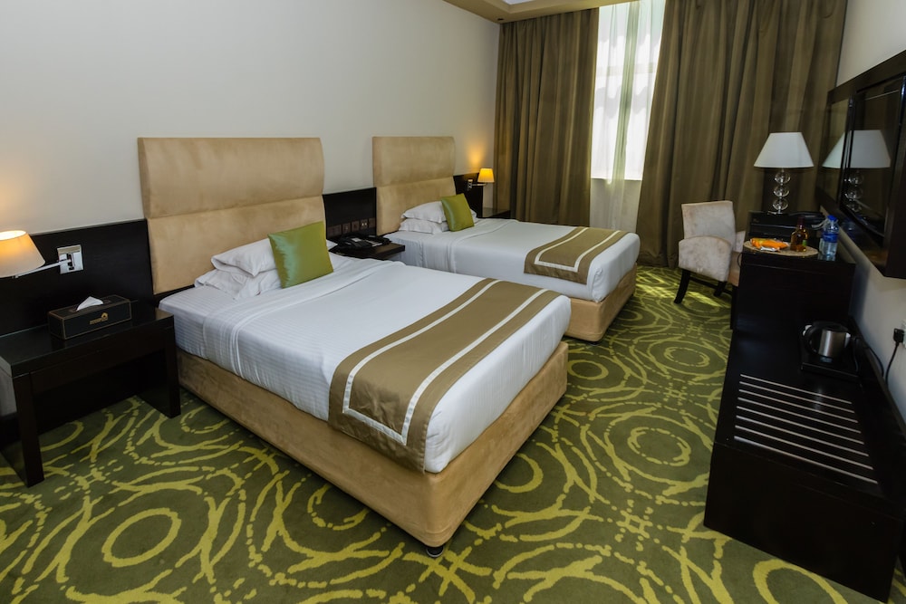 Sunday Mangrove Corniche Hotel, Ras Al Khaimah 5