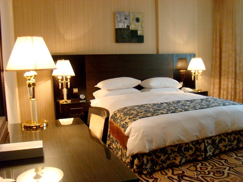 Sharjah Palace Hotel 13
