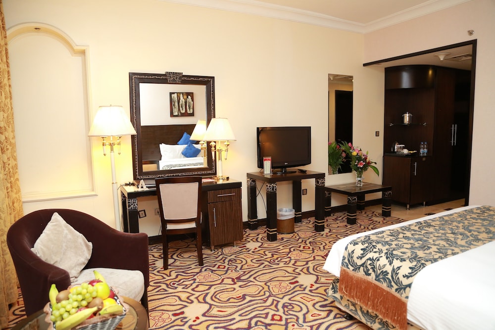 Sharjah Palace Hotel 24