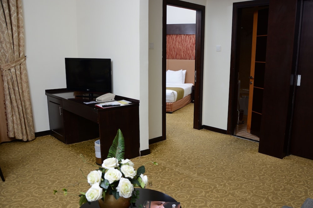 Aryana Hotel 13