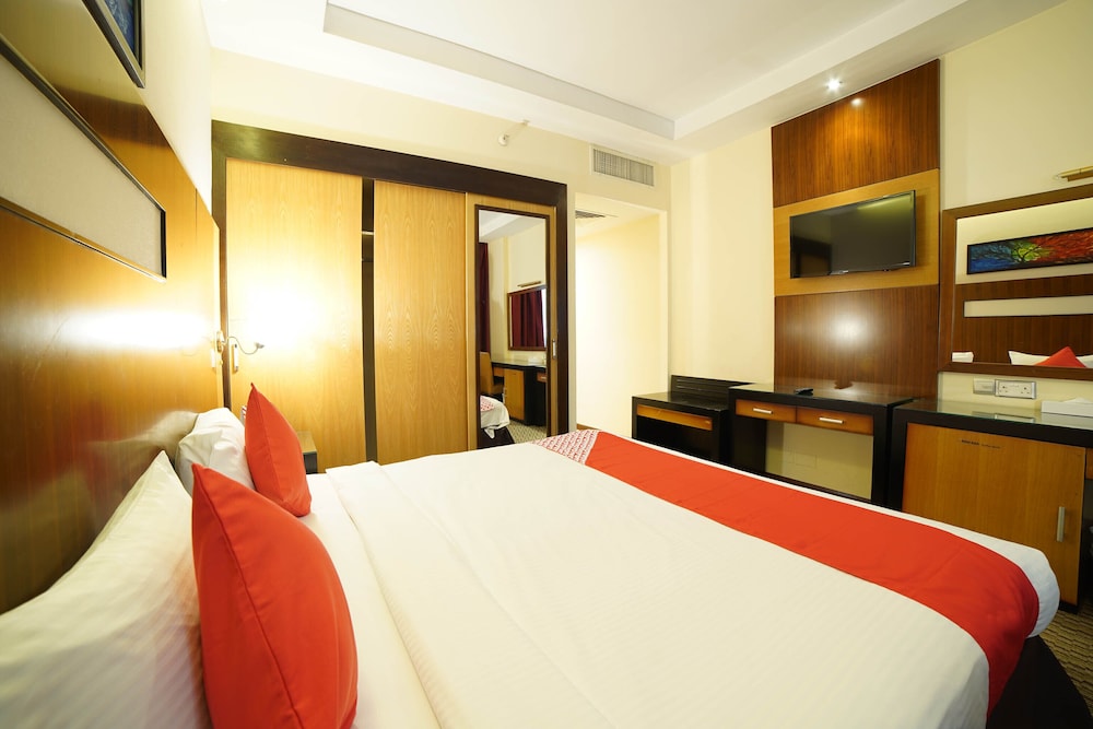 Sun & Sands Downtown Hotel 17